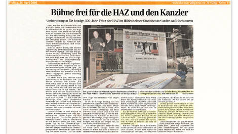 Bühne frei für die HAZ und den Kanzler